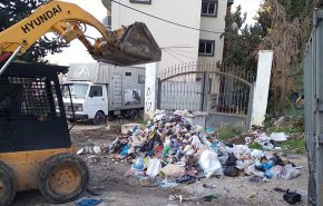 حزب الله يواصل مبادرته في رفع النفايات في منطقة صيدا الجنوبية