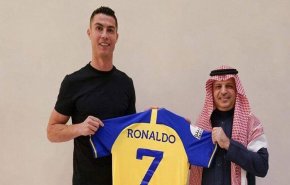 التعاقد مع 'رونالدو' يعكس طبيعة 'الغسيل الرياضي' في السعودية