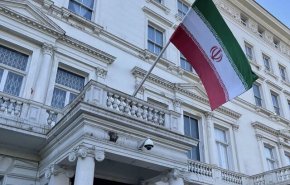 سفارة ايران في باريس: سلوك صحيفة شارلي إبدو يتعارض وحرية التعبير