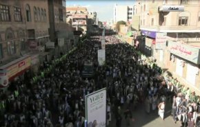راهپیمایی در صنعا با شعار "محاصره جنگ است "