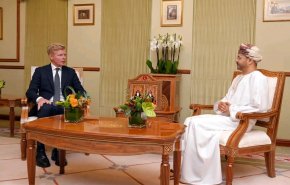 وزير خارجية عمان يبحث مع غروندبرغ مساعي تحقيق السلام في اليمن
