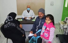 أطباء لبنانيون يخدمون المرضى مجانا على حب السيدة الزهراء (س)