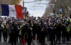 دعوات النقابات للإضراب في 'الخميس الأسود' بفرنسا