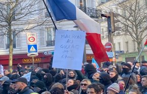 استمرار التظاهرات الحاشدة احتجاجاً على مشروع التقاعد في فرنسا 