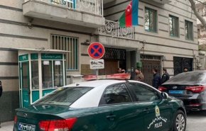 وزيرا الخارجية والداخلية الايرانيان يناقشان حادث سفارة آذربيجان