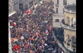 تظاهرات بزرگ در مرکز لندن در اعتراض به وضعیت معیشتی