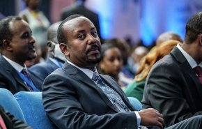 رئيس وزراء إثيوبيا يلتقي قادة قوات تيغراي لأول مرة منذ انتهاء الحرب