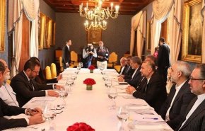 امير عبداللهيان: إيران عازمة على تعزيز العلاقات مع فنزويلا
