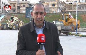 مراسل العالم: آليات إيرانية تساعد في رفع الأنقاض في سوريا