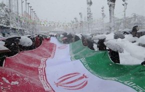 انقلاب اسلامی علی‌رغم تحریم‌ها به مسیر رو به رشد خود ادامه خواهد داد