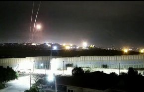 المقاومة في غزة تقصف عسقلان وأسدود برشقات صاروخية +فيديو
