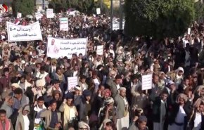 اليمنيون يؤكدون على محورية القضية الفلسطينية وتضامنهم مع الفلسطينيين