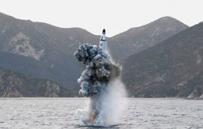 كوريا الشمالية تقول إنها اختبرت نظام أسلحة نووية تحت الماء

