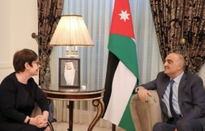 الخصاونة: البنك الأوروبي شريك وداعم مهم للأردن
