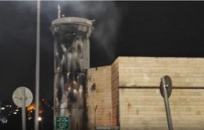 به آتش کشیده شدن برج دیده بانی اشغالگران توسط جوانان فلسطینی + فیلم