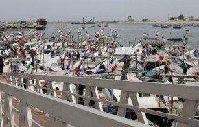 ايران: استعراض اكثر من 2700 قطعة بحرية تضامنا مع الشعب الفلسطيني