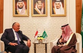 وزيرا خارجية مصر والسعودية يبحثان تطورات الأوضاع في السودان