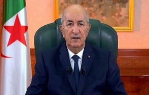 رئيس الجزائر يقيل 5 مساعدين لوزير الخارجية