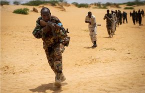 الجيش الصومالى يدمر معاقل حركة الشباب الإرهابية جنوبي البلاد
