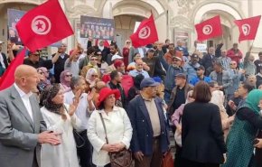 تجمع مردم تونس در همبستگی با بازداشت شدگان سیاسی+ویدئو