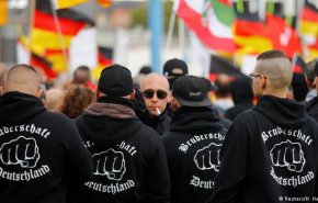 مظاهرات بوجهين في المانيا.. ضد اليمين المتطرف وأخرى داعمة له!