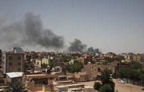 الجيش السوداني يعلق مشاركته في مفاوضات جدة والمعارك متواصلة في البلاد