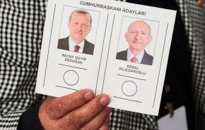 التحالفان المتنافسان في تركيا يسعيان لاستمالة المترددين والمقاطعين للانتخابات