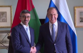 محادثات بين وزير الخارجية الروسي ونظيره الإماراتي في كيب تاون

