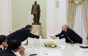 بوتين يتسلم رسالة من أمير قطر