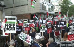 تظاهرات أمام سفارة الاحتلال في لندن تنديدا بجرائمه في جنين