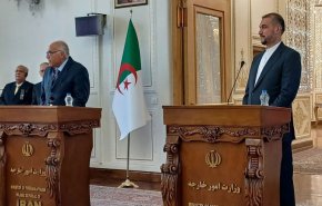امیرعبداللهیان: ایران و الجزایر برای لغو روادید سیاسی توافق کردند/ برنامه ریزی تهران برای سفر آیت‌الله رئیسی به الجزیره