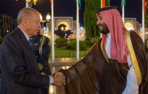 ولي العهد السعودي يستقبل الرئيس التركي في قصر السلام بجدة