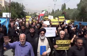 مسيرات غاضبة في المدن الاسلامية تنديدا بالإساءة للمصحف