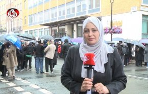 تجمع مسلمانان انگلیس در اعتراض به اهانت به قرآن کریم در برابر سفارت سوئد +فیلم