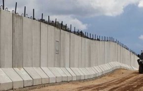 تركيا تبني جدارا إسمنتيا عازلا بمنطقة عفرين شمال حلب