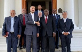 وزير الخارجية الايراني يلتقي رئيس جنوب افريقيا في بريتوريا