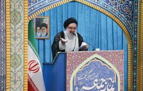 خطيب جمعة طهران يدين هجوم شيراز الإرهابي: 'داعش' صناعة أمريكية
