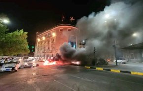 اعتراضات گسترده در عدن؛ معترضان خواهان خروج ائتلاف متجاوز و مزدورانش شدند