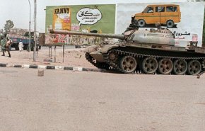 السودان.. مزاعم متباينة حول السيطرة علی معسكر المدرعات