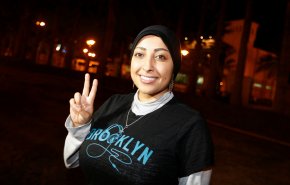 لماذا تقرر مريم الخواجة العودة للمنامة لرؤية والدها المعتقل رغم خطر الاعتقال؟