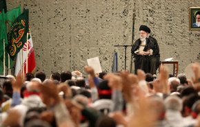 قائد الثورة: فترة الدفاع المقدس حقبة بارزة ومهمة في تاريخ الثورة الإسلامیة