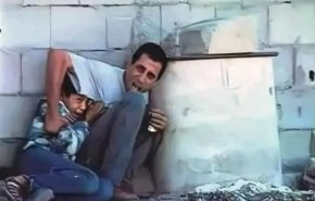 فيديو مؤلم..لحظة وداع والد محمد الدرة مع اثنين من أفراد عائلته الشهداء في غزة