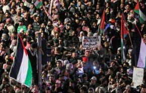 اعتصام الشباب العراقيين على حدود الأردن  +فيديو

