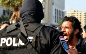 مصر.. اشتباكات بين الأمن والمتظاهرين في ميدان التحرير +فيديو
