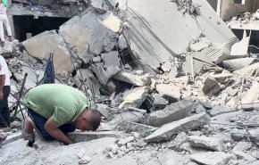 مشاهد إنقاذ مؤلمة لعالقين تحت ركام منازل غزة المدمرة