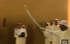 رقص شمشیر وزیر دفاع کویت در ریاض + ویدئو 