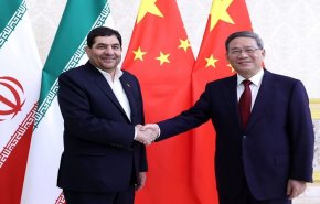 الصين تؤكد استعدادها لتطوير علاقاتها الاستراتيجية مع إيران

