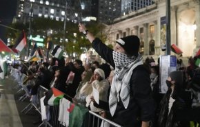 حامیان فلسطین دفتر روزنامه نیویورک تایمز را اشغال کردند+فیلم
