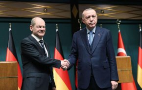 أردوغان يصل برلين في زيارة تستغرق بضعة ساعات فقط!

