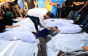 15 شهيدا باستهداف طائرات الاحتلال منزلين في رفح